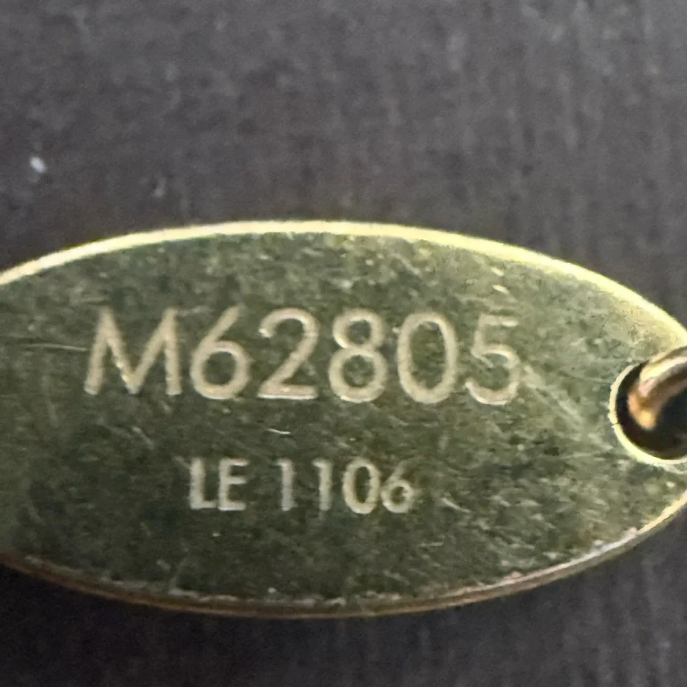 ❤️❤️❤️ Hard to find . Louis Vuitton Gold Chain Bracelet - Picture 5 of 11